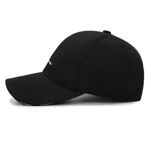 Hat Men and Women Spring and Summer Baseball Cap Black and White