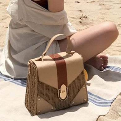 Vintage style Bohemian straw beach handbag / Rattan handmade knitted crossbody bag