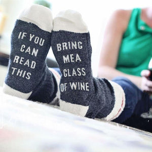 The KedStore 1 Socks If You can read this Bring Me a Glass of Wine Socks