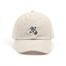 Load image into Gallery viewer, The KedStore beige Embroidered baseball cap / gorra de béisbol bordada